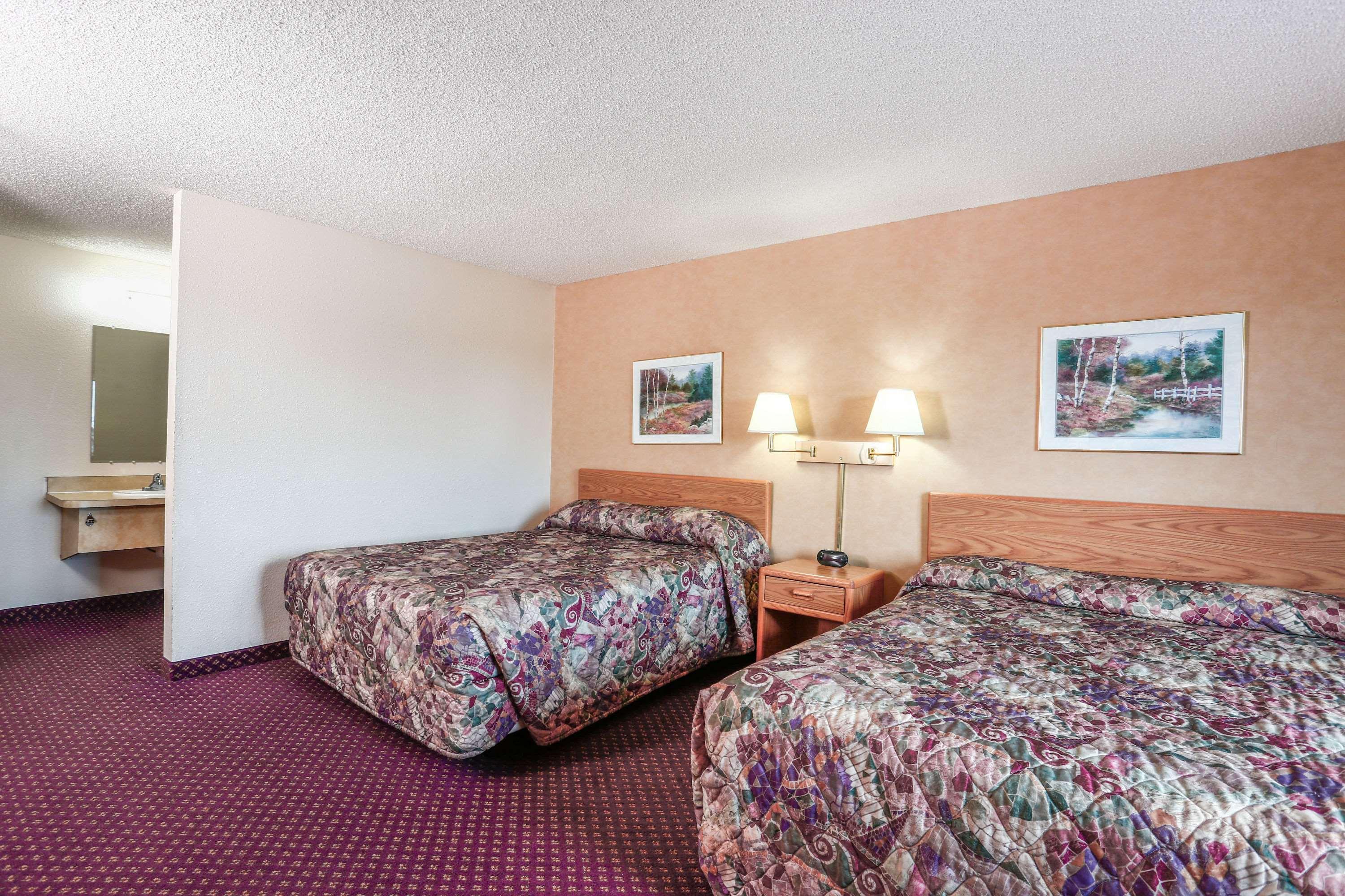 Travelodge By Wyndham Deer Lodge Montana Екстер'єр фото