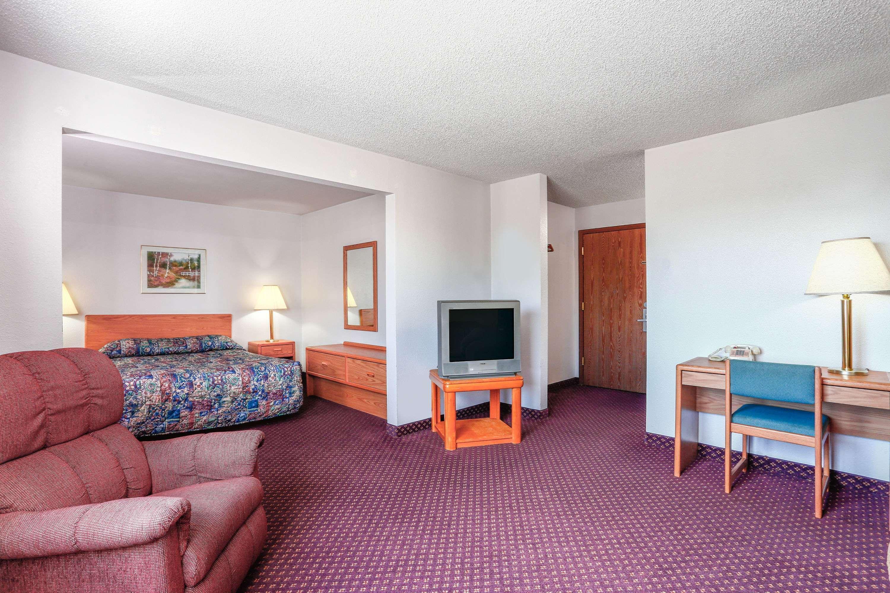 Travelodge By Wyndham Deer Lodge Montana Екстер'єр фото