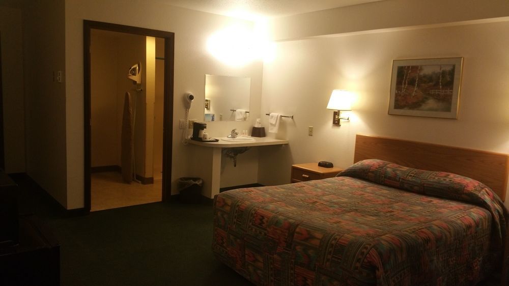 Travelodge By Wyndham Deer Lodge Montana Екстер'єр фото