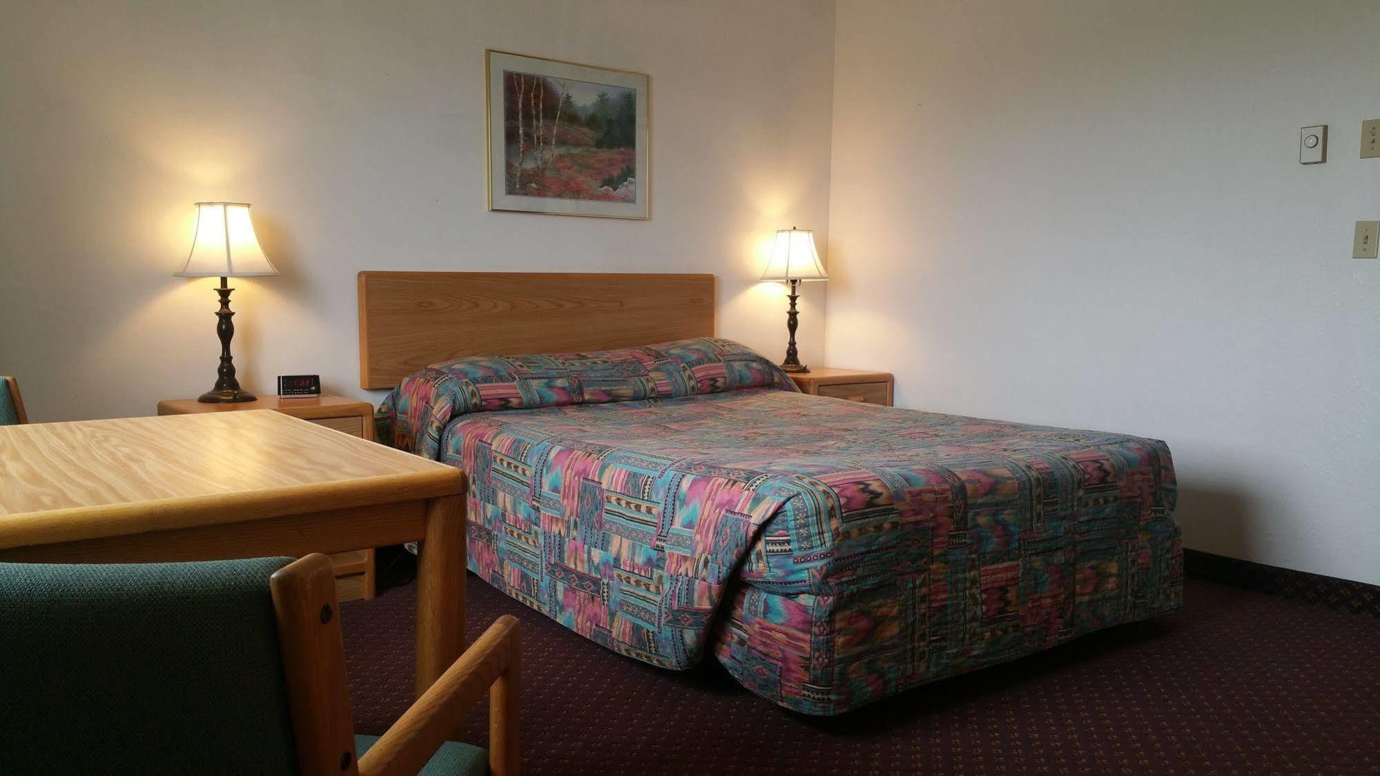 Travelodge By Wyndham Deer Lodge Montana Екстер'єр фото